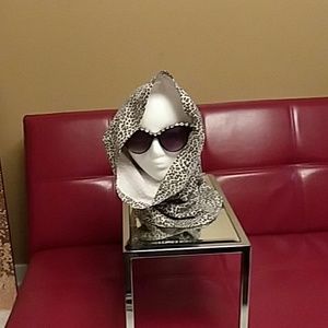 Leopard try top and head cover🐆🐆